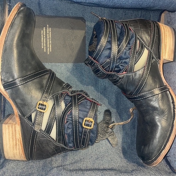 🦅 - FREEBIRD by Steven STAIR Black/Croc Size 9 - Picture 5 of 12